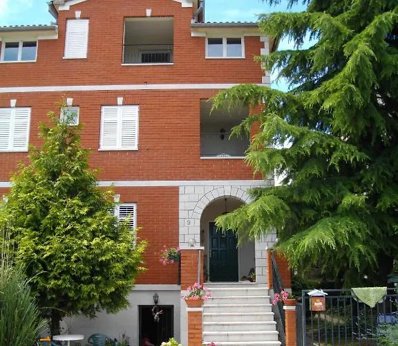 Διαμέρισμα House Kate Ρόβινι