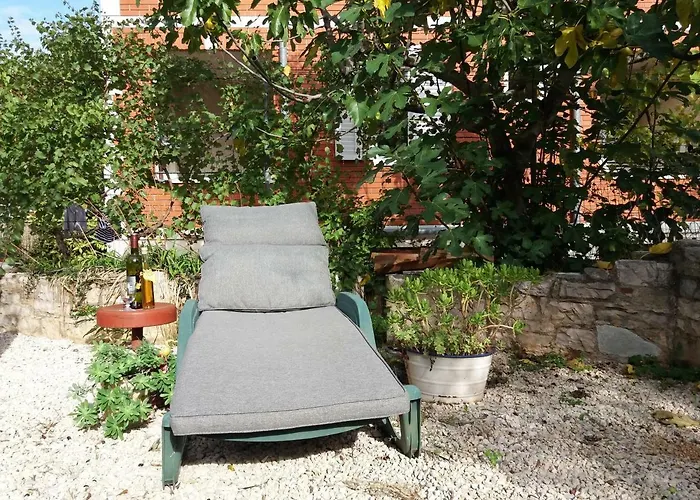 House Kate Ρόβινι